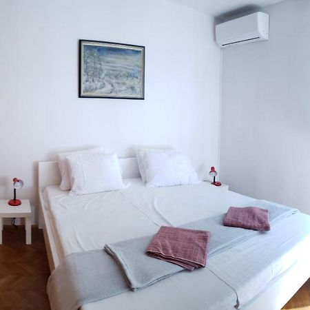 Pine Tree Apartment Dubrovnik Exterior photo
